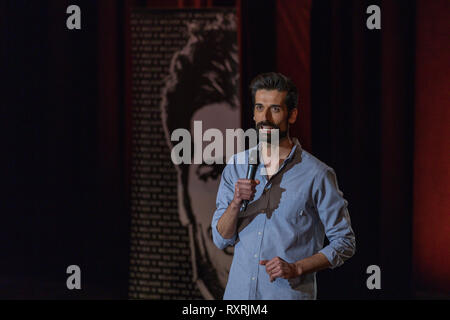 Lissabon, Portugal. 9. Mär 2019. Portugiesische Stand-up-Comedian, Antonio Raminhos, während seiner Einzelausstellung, O Melhor Do Pior Credit: Alexandre de Sousa/Alamy leben Nachrichten Stockfoto