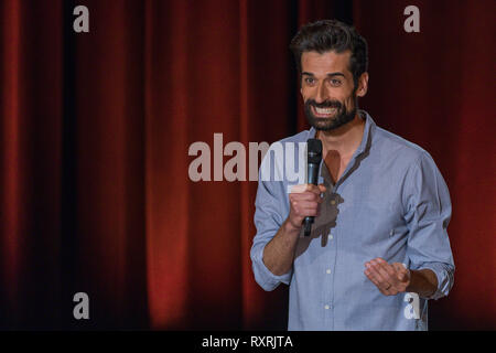 Lissabon, Portugal. 9. Mär 2019. Portugiesische Stand-up-Comedian, Antonio Raminhos, während seiner Einzelausstellung, O Melhor Do Pior Credit: Alexandre de Sousa/Alamy leben Nachrichten Stockfoto