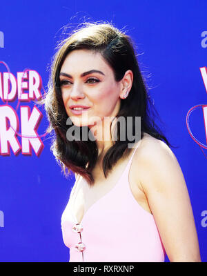 Los Angeles, USA. 10 Mär, 2019. Mila Kunis018 besucht die Premiere von Paramount Pictures'' Wunder Park' im Regency Bruin Theater am 10. März 2019 in Los Angeles, Kalifornien. Credit: Tsuni/USA/Alamy leben Nachrichten Stockfoto