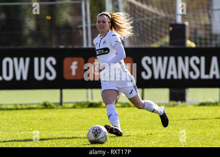 Swansea City host Cardiff trafen an llandarcy Sports Academy. Ein 0-0 war genug zu sichern, der Welsh Premier League für Frauen. Quelle: Lewis Mitchell Stockfoto