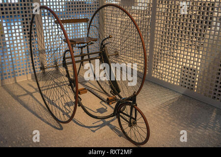 Altes Fahrrad oder Vintage alte Dreirad. Vintage Dreirad, Dreirad Stockfoto
