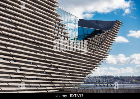 Das Schiff wie Design der neuen V&A Museum in Dundee, entworfen von berühmten japanischen Architekten Kengo Kuma Stockfoto