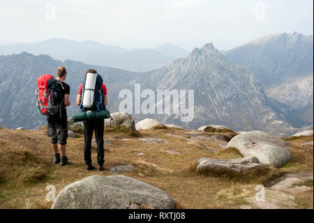 Kletterer auf Goatfell, Isle of Arran, Schottland. Stockfoto