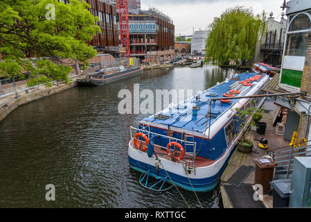 Blick auf Regents Canal in Camden Town in London, Großbritannien Stockfoto