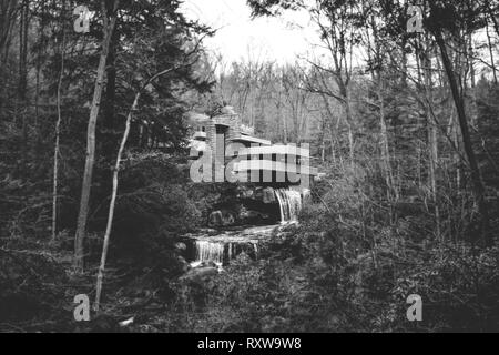 Fallingwater Haus entworfen von Frank Lloyd Wright Stockfoto