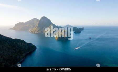 Skyline von cadlao Insel von El Nido Strand in Palawan, Philippinen Stockfoto