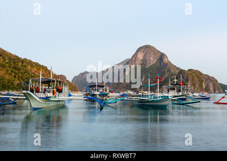 Skyline von cadlao Insel von El Nido Strand in Palawan, Philippinen Stockfoto