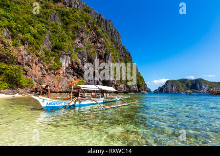 Ein versteckter Strand in El Nido, Palawan, Philippinen Stockfoto