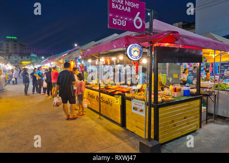 Star Night Bazaar, der Nachtmarkt, Rayong, Thailand Stockfoto