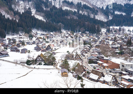 Luftaufnahme von historischen Dörfern Shirakawago in Gifu, Japan. Stockfoto