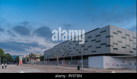 Turin, Italien, 10. Juni 2012: Der ice-hockey Arena entworfen von Arata Isozaki, dass gehostete Eröffnungs- und Abschlussfeier der Olympischen Winterspiele 2006. Stockfoto