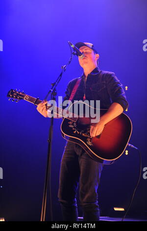 Glasgow, UK. 10 Mär, 2019. Travis Denning führt auf dem Land zu Land Musikfestival auf der Hydro-Arena in Glasgow. Credit: Colin Fisher/Alamy leben Nachrichten Stockfoto