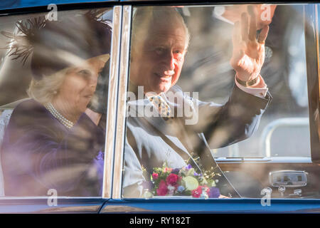 Westminster Abbey, London, UK. 11 Mär, 2019. Prinz Charles und Camilla lassen - ein Service, der Feier des 70. Jahrestages des modernen Commonwealth von Westminster Abbey. Credit: Guy Bell/Alamy leben Nachrichten Stockfoto
