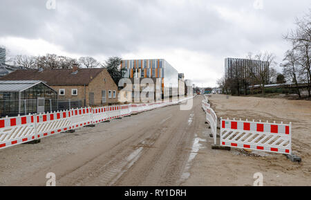 Hamburg, Deutschland. 11 Mär, 2019. Die ehemalige garage Eingang des Congress Center Hamburg, CCH, hat aufgefüllt worden und wird als Bindeglied zwischen bisher getrennten Teile von Planten un Blohmen neu gestaltet werden. Quelle: Markus Scholz/dpa/Alamy leben Nachrichten Stockfoto