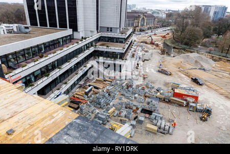 Hamburg, Deutschland. 11 Mär, 2019. Die Verbindung zwischen dem Congress Center Hamburg das CCH und der Bahnhof Dammtor ist neu entworfen. Die Wiedereröffnung des CCH nach umfangreichen Revitalisierungsmaßnahmen ist für Sommer 2020 geplant. Quelle: Markus Scholz/dpa/Alamy leben Nachrichten Stockfoto