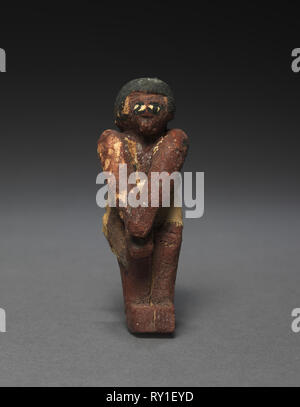 Sitzt Modell Sailor, C. 2.000 bis 1.000 v. Chr.. Ägypten, Mittleres Reich, späte 11. Dynastie (2040-1980 v. Chr.) bis zum frühen 12. Dynastie (1980-1951 v. Chr.). Lackiert, Sycamore fig; Durchschnitt: 11 cm (4 5/16 Zoll Stockfoto