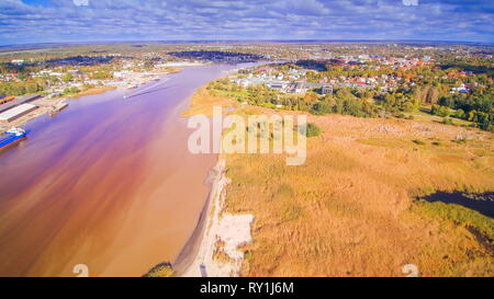 Landschaft schoss der Stadt Pärnu. PĆ¤rnu ist eine Stadt im Südwesten Estlands an der Küste von PĆ¤rnu Bay einer Bucht des Golfs von Livland in der Ostsee Stockfoto