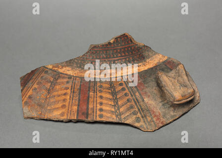 Fragment, 1400-1532 AD. Peru, Inka, 1400-1532 AD. Töpferei; gesamt: 5,5 x 21,6 cm (2 3/16 x 8 1/2 in. Stockfoto