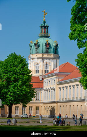 Neuer Fluegel, Schloss Charlottenburg, Spandauer Damm, Charlottenburg, Berlin, Deutschland Stockfoto