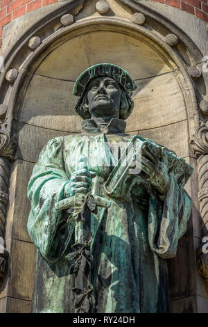 Denkmal, Huldrych Zwingli, Zwinglikirche, RUDOLFSTRASSE befindet sich in Sichtweite, Friedrichshain, Berlin, Deutschland Stockfoto