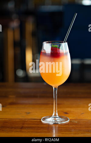 Frose Cocktail auf der bartop Stockfoto