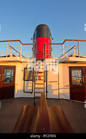 Leere Upper Deck auf die Mersey Fähre Liverpool UK Stockfoto