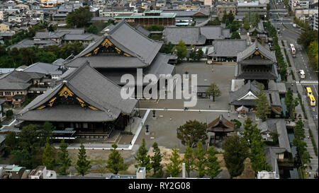 Luftaufnahmen über der traditionellen Königlichen Palast von Kyoto in Japan. Stockfoto