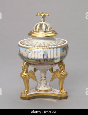 Urn und Abdeckung, C. 1815. Flug, Barr und Barr (Britisch). Künstliche Porzellan; gesamt: 18,6 x 11,4 cm (7 5/16 x 4 1/2 in. Stockfoto