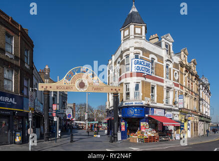 Eingangsschild zu Woolwich Markt in London Stockfoto