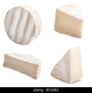 Käse Brie (Camembert) auf weißem Hintergrund. Freistellungspfad Stockfoto