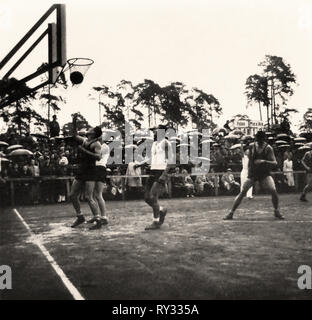 Olympischen Spielen 1936 in Berlin - Basketball bei den Olympischen Sommerspielen 1936 in Berlin. Stockfoto
