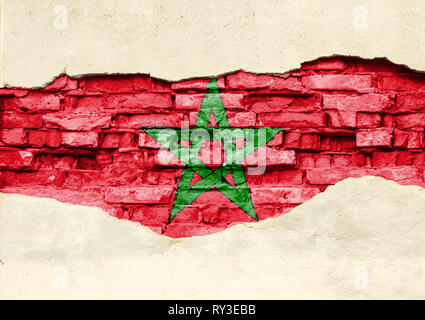 National flag of Morocco on a brick background. Brick wall with partially destroyed plaster, background or texture. Stockfoto