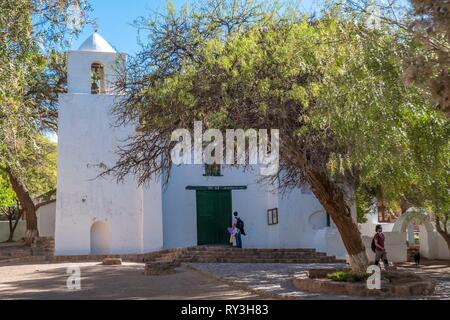 Argentinien, Provinz Jujuy, Quebrada de Humahuaca als Weltkulturerbe der UNESCO, Markt in Pumamarca Dorf aufgeführt Stockfoto