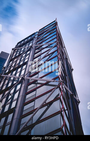 London, UK, Oktober, 2018. Anzeigen von Neo Bankside, einem luxuriösen Wohnanlage in der Nähe des Tate Modern Museum. Stockfoto