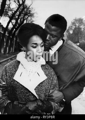 CARROLL, POITIER, PARIS BLUES, 1961 Stockfoto