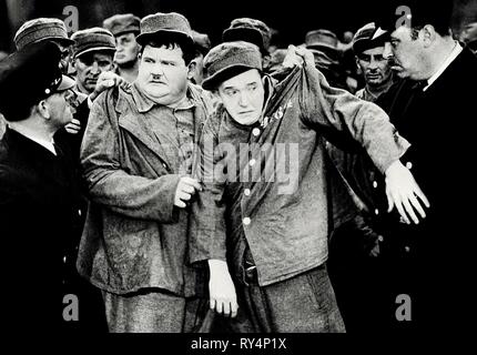 HARDY, Lorbeer, vergib uns, 1931 Stockfoto