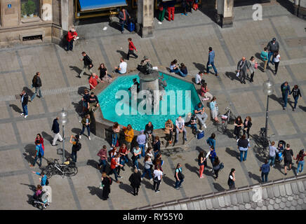 Fischbrunnen, Marienplatz, Muenchen, Bayern, Deutschland Stockfoto