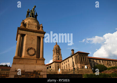 Die delville Wood War Memorial Replik Vor der Union Buildings, Südafrika Stockfoto