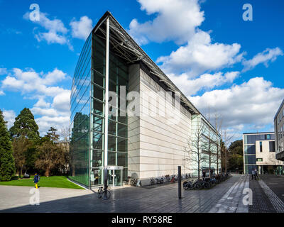 Juristische Fakultät der Universität Cambridge, die David Williams Gebäude auf der Sidgwick Campus 1996 eröffnet wurde, Architekt Norman Foster. Stockfoto