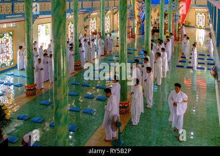 Vietnam, Mekong Delta, Long Xuyen, Cao Dai-Kirche, Büro Stockfoto