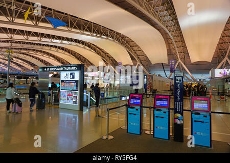 OSAKA, Japan - 1 Mar 2019 - Ansicht der Kansai International Airport (KIX), ein internationaler Flughafen, der auf einer künstlichen Insel in der Mitte des Os entfernt Stockfoto