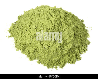 Moringa Pulver auf weißem Hintergrund Stockfoto