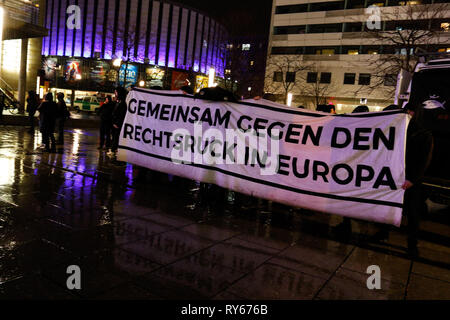 Dresden, Deutschland, 11. März 2019 antifaschistischen Protest in Dresden, Kredit: Lidia Mukhamadeeva/Alamy Live News Credit: Lidia Mukhamadeeva/Alamy leben Nachrichten Stockfoto