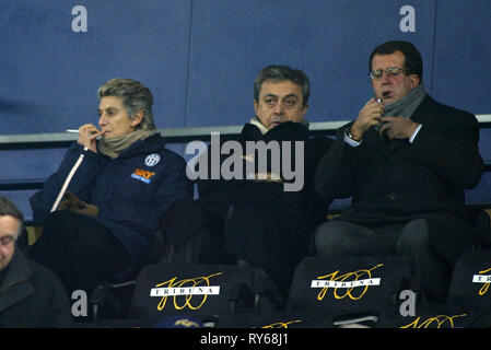 ***** Sammlung Juventus ***** &#xa9; Alessandro Falzone/Lapresse Sport-Calcio 23-11-2004 Turin Juventus Turin - Ajax-Champions League 2004 2005 Nella Foto: Allegra Agnelli in tribuna con Roberto Ginatta FOTO DI REPERTORIO Stockfoto