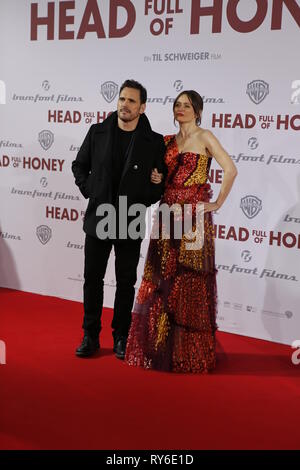 Berlin, Deutschland, 12. März 2019, Matt Dillon und Emily Mortimer besucht die Europäische Premiere' Kopf voller Honig" im Zoo Palast am 12. März 2019 in Berlin, Deutschland. Ein Til Schweiger Film "Kopf voll mit Honig" ist eine dramatische Komödie, die sich mit Demenz und Alzheimer. Bild: Sao Struck/Alamy leben Nachrichten Stockfoto