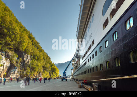 September 15, 2018 - Skagway, AK: Seitenansicht der Volendam Kreuzfahrt Schiff Rumpf. Stockfoto