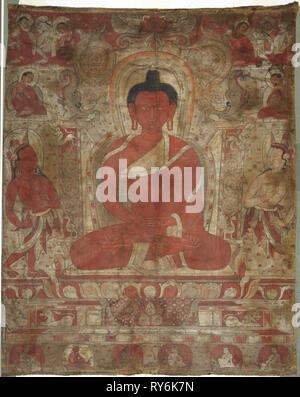 Sitzt Amitabha mit Wächter, C. 1100er. Tibet, westlichen Himalaya, von Tabo Kloster aus dem 12. Jahrhundert. Thanka: Farbe auf Gewebe; Bild: 78,2 x 62,9 cm (30 13/16 x 24 3/4 in.); Insgesamt: 100 x 66,7 cm (39 3/8 x 26 1/4 in Stockfoto