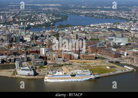 Kreuzfahrtschiff AIDA Sol am Liegeplatz, Hafen, Hamburg, Deutschland Stockfoto