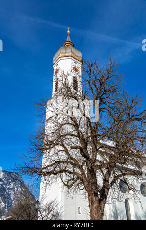 St. Martin Pfarrkirche im Winter, Garmisch Partenkirchen Stockfoto