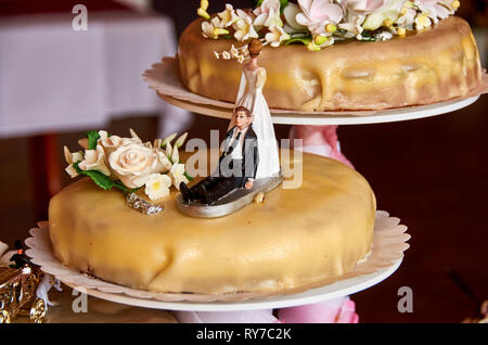 eine traditionelle Hochzeitstorte dessert Stockfoto
